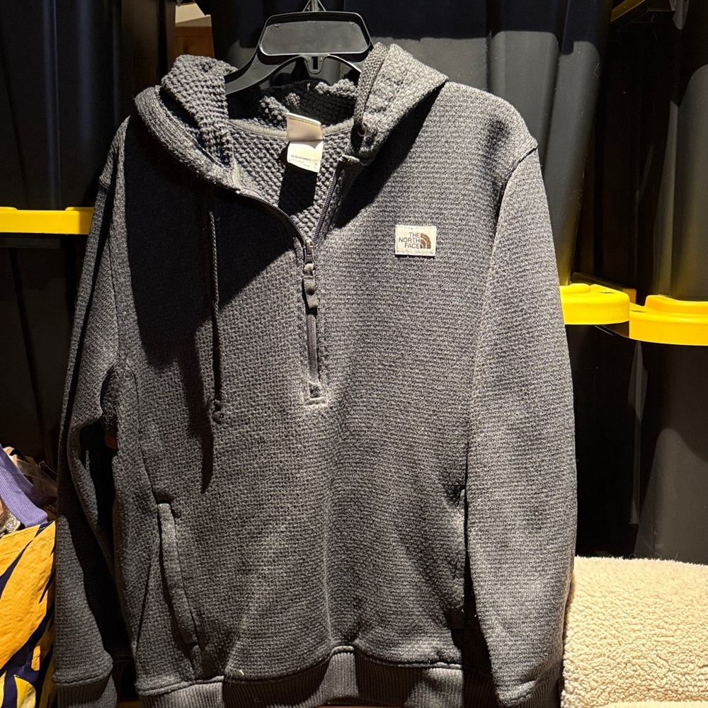The North Face Men's Charcoal quarter Zip-Sweater with hood/kangaroo pocket